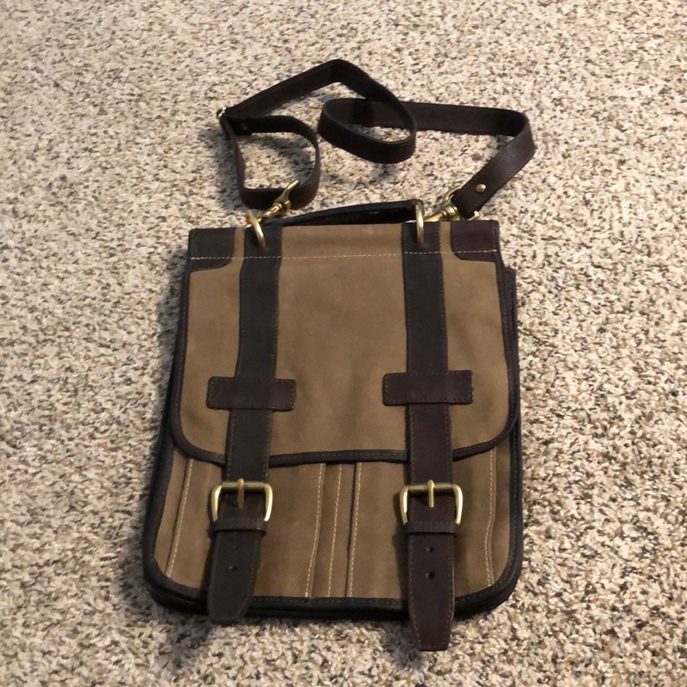 Men’s canvas and leather trim bag